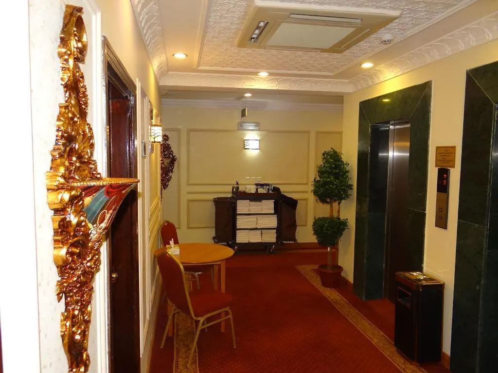 مكة Rowaa Golden Hotel