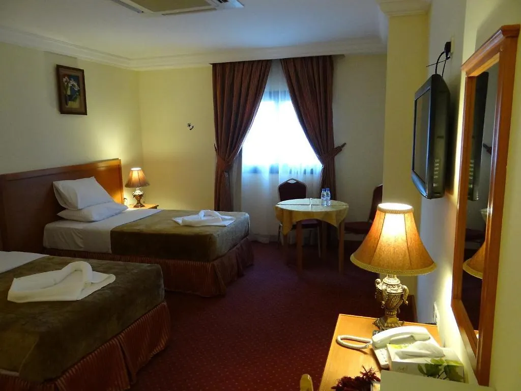 مكة Rowaa Golden Hotel